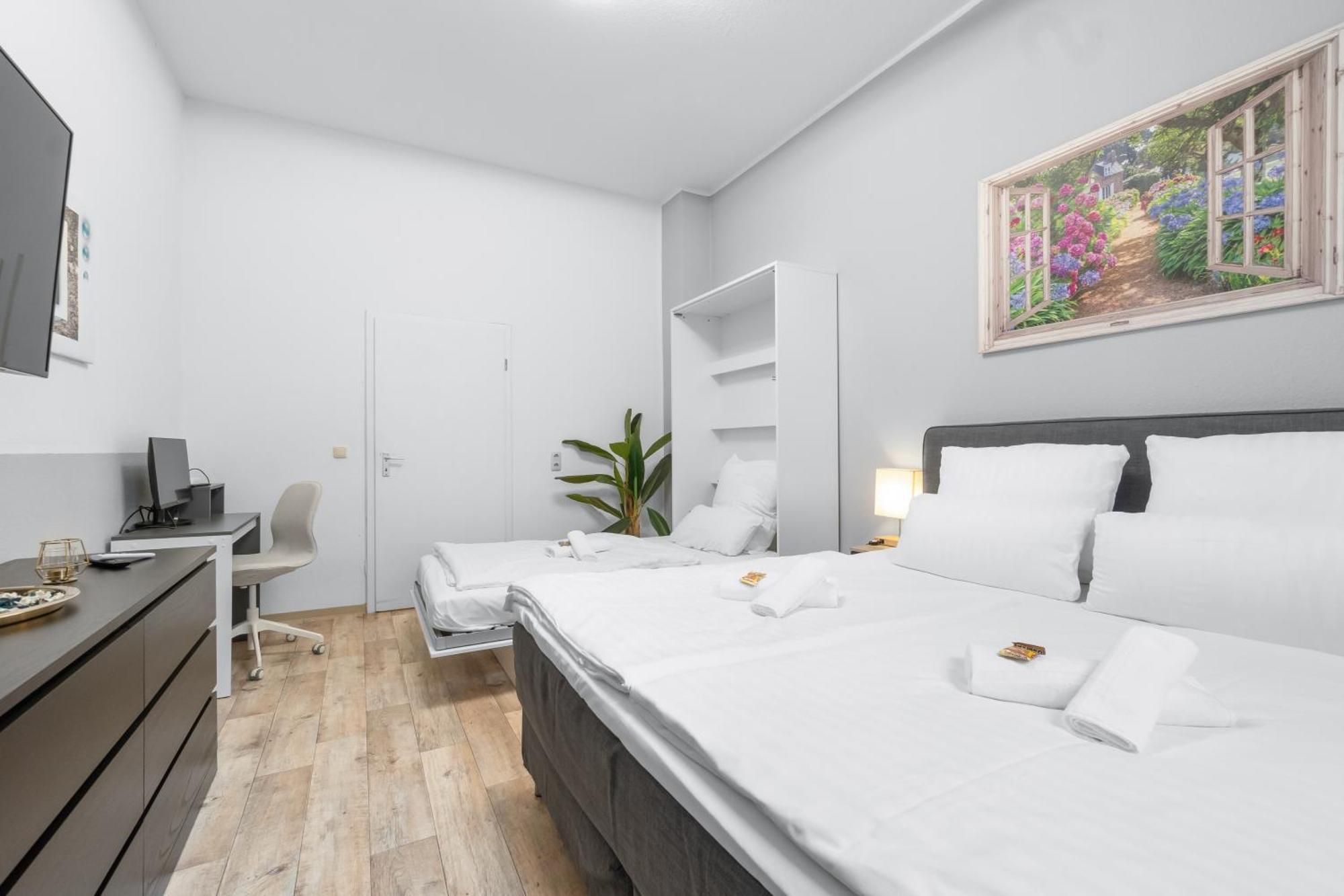 Tolles Design, Hochwertig, Vollausstattung, 3 Zimmer, Grosses Bad & Gaeste-Wc, Grosse Kueche, 3 X Smart Tv, 11 Min Zum Hbf דיסבורג מראה חיצוני תמונה